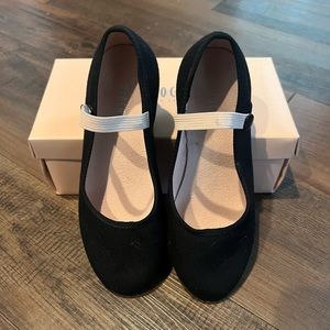 Girls BLOCH character/flamenco shoes Size 13
